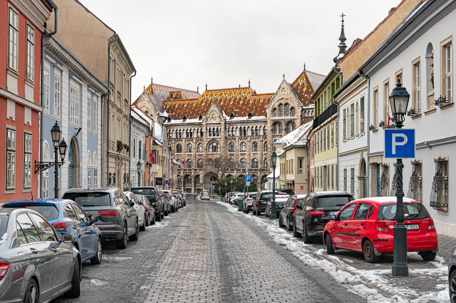 Hatvany Lajos háza (Bécsi kapu tér 7)
