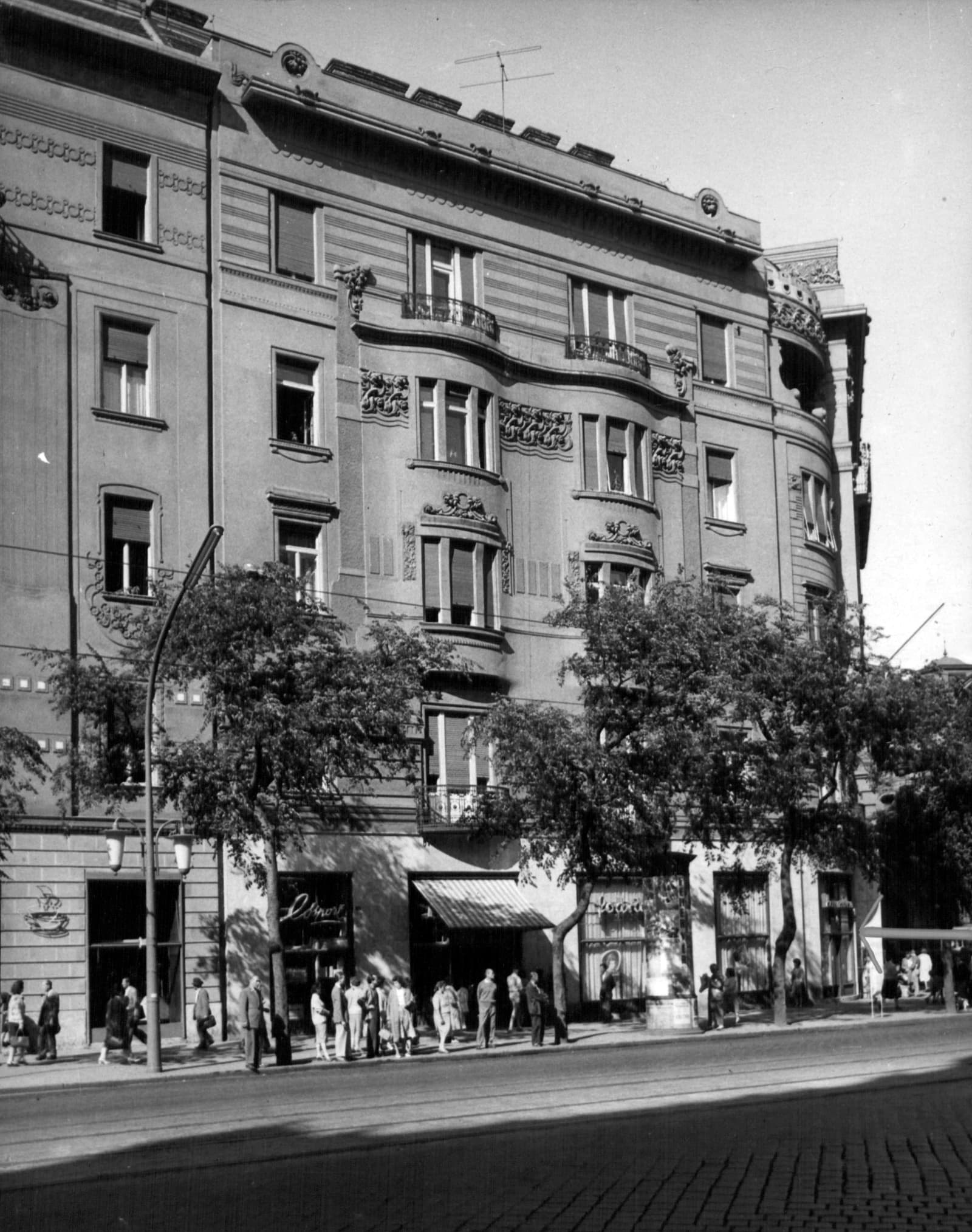 Cover photo for Nagykörút: The Grand Boulevard